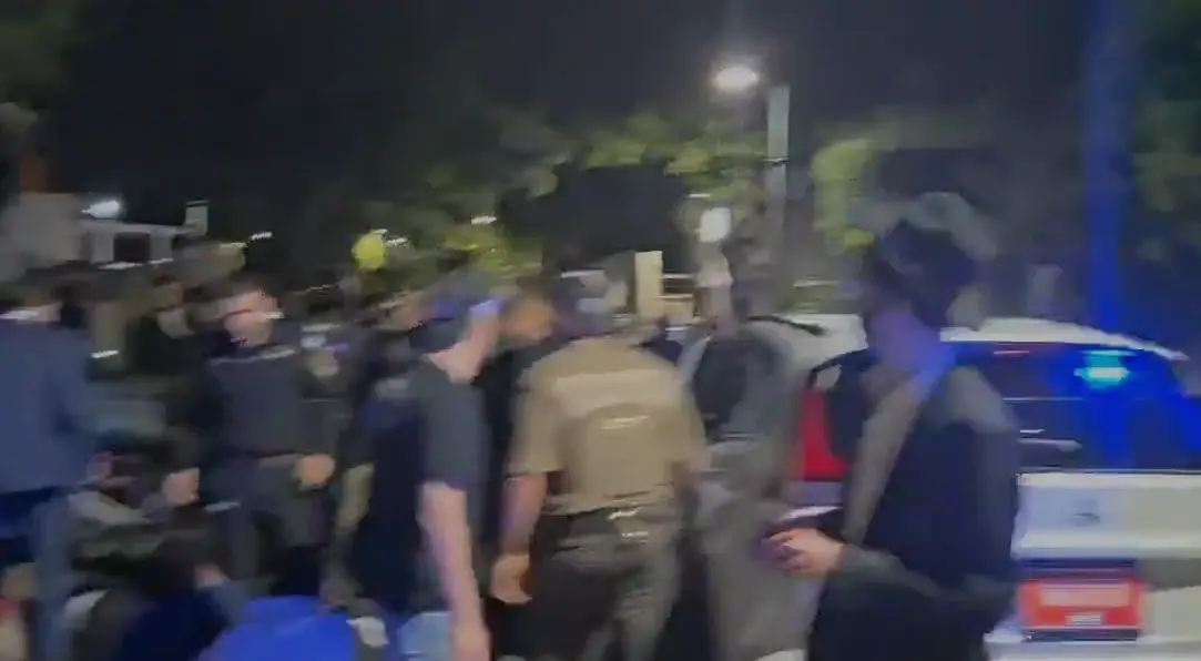 עם ביקורת מבית המשפט על המשטרה: החרדים שפרצו לביתו של מפקד המשטרה הצבאית שוחררו למעצר בית
