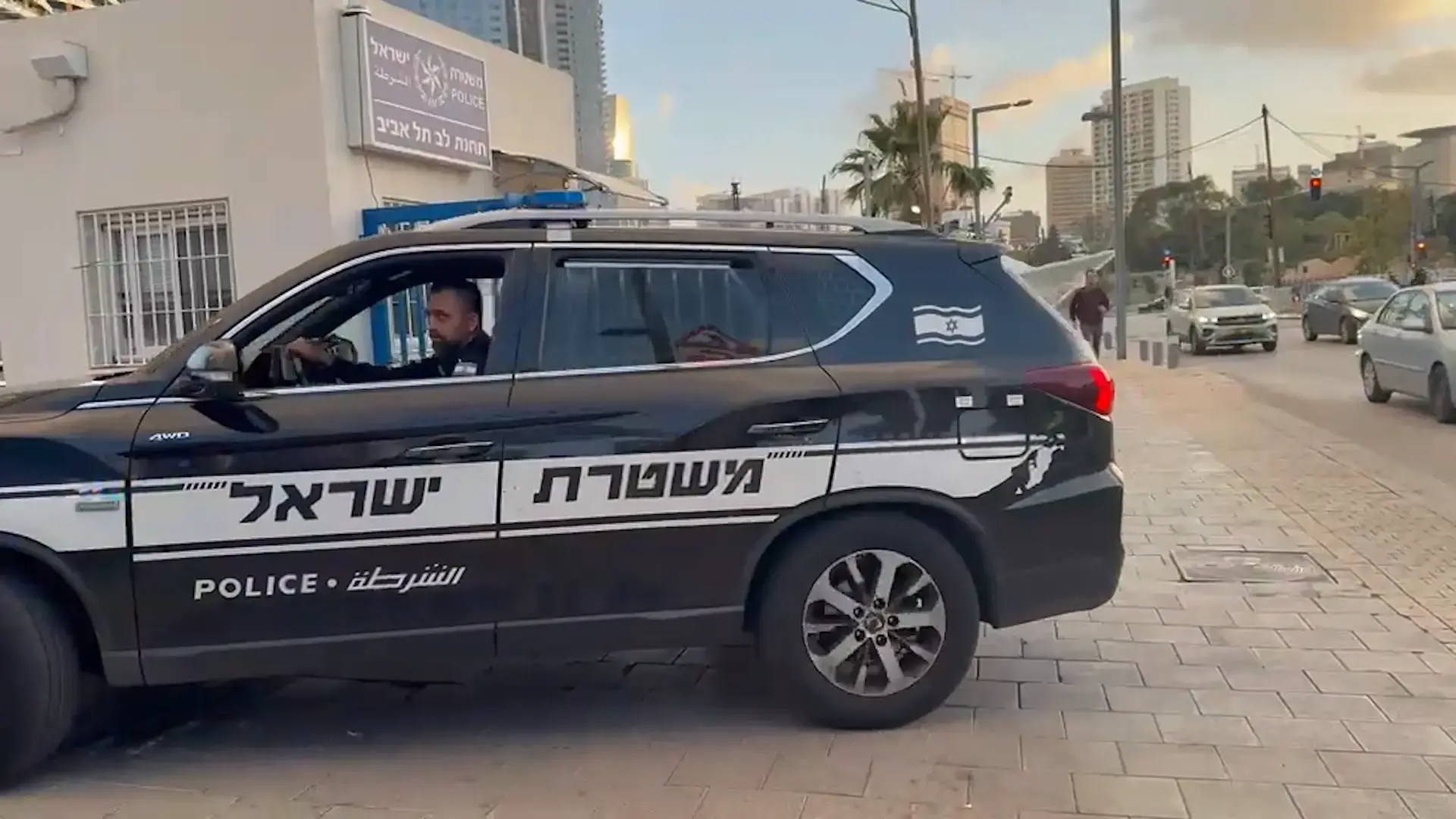 בת 15 מחולון דיווחה למשטרה: ״צעיר הסיע אותי לביתו ואנס אותי"