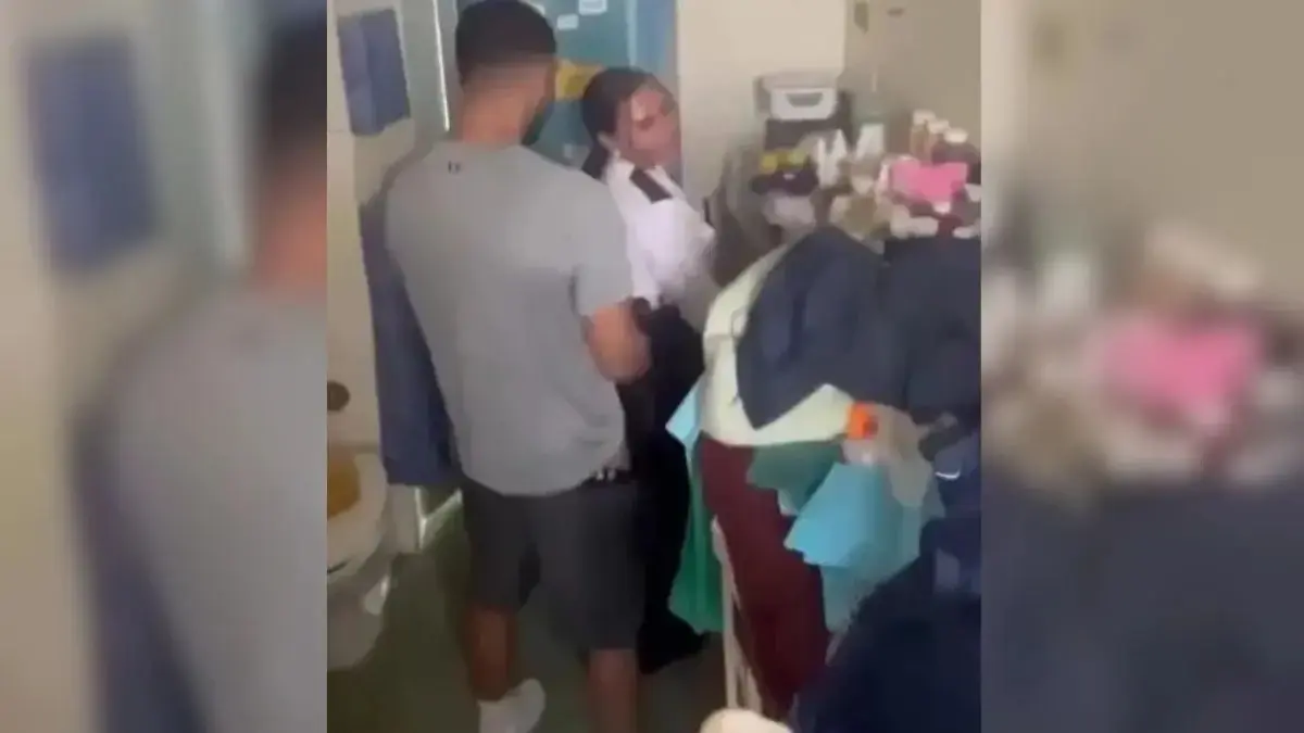 שתי סוהרות הודו בקשרים עם אחים אסירים שניהלו אימפריית סמים