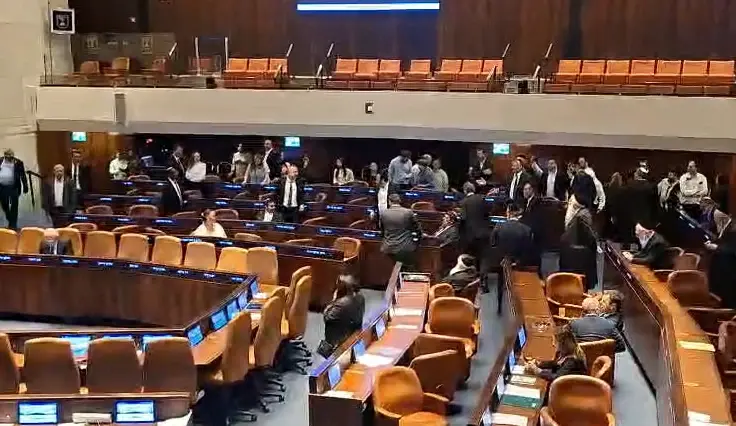 בנט מתרסק, נתניהו בירידה - ומי גורף את הקופה? | סקר מעריב