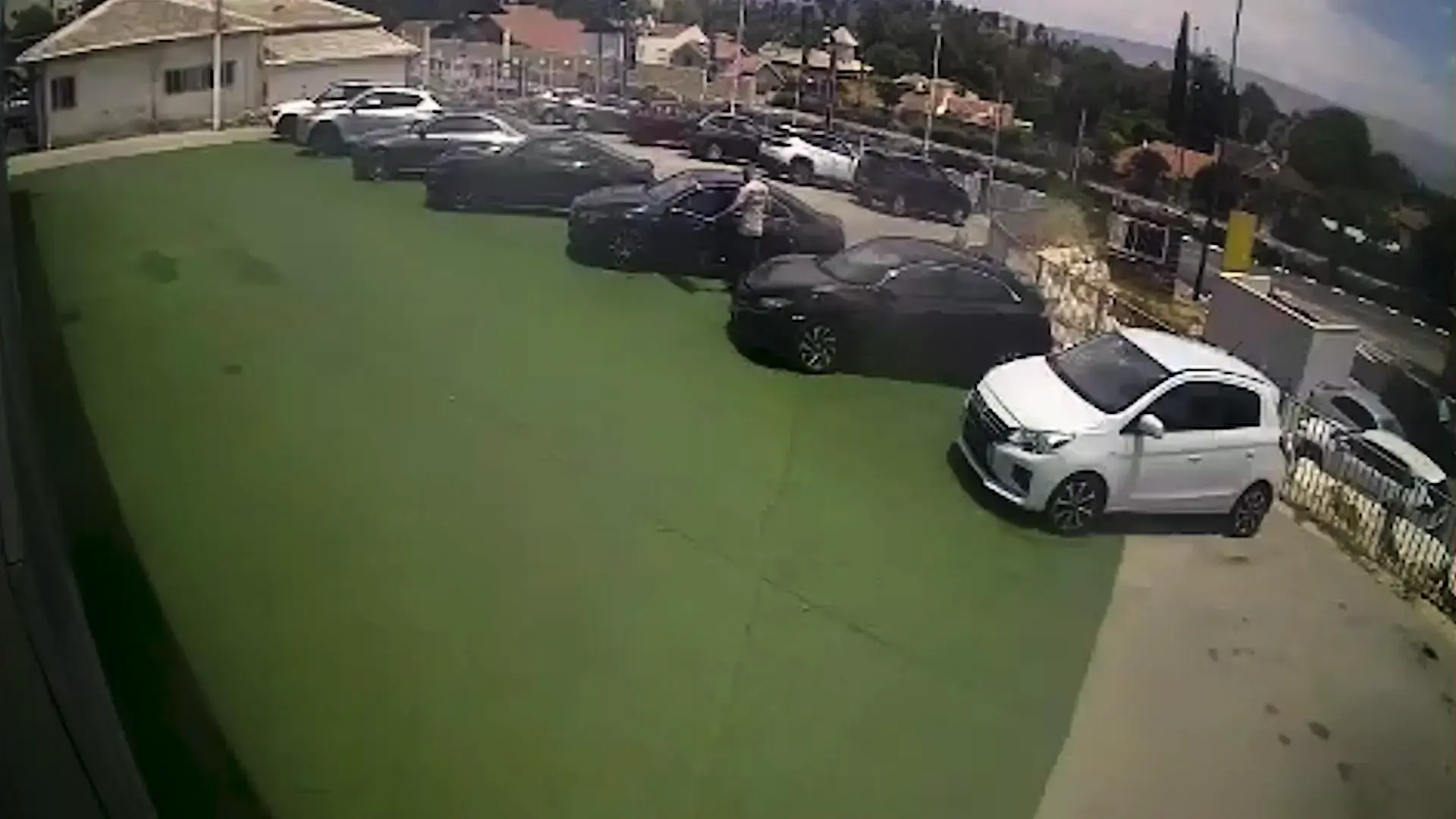 מרדף דרמטי בצפון: אסיר בחופשה גנב מרצדס ונעצר לאחר ירי אזהרה