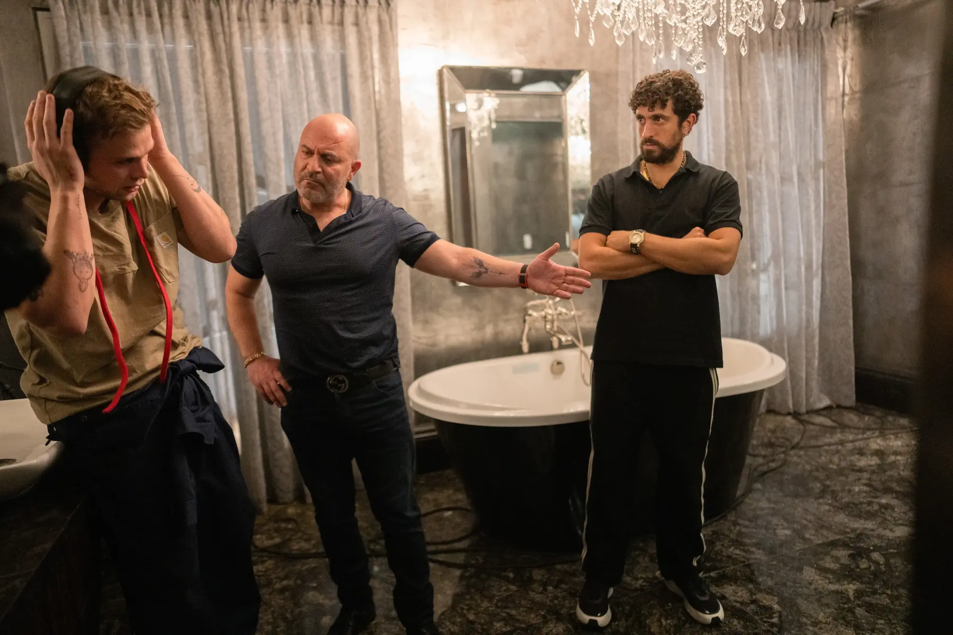 הסרט הזה טוב לקריירה של ליאור רז, אבל רע לצופים בישראל