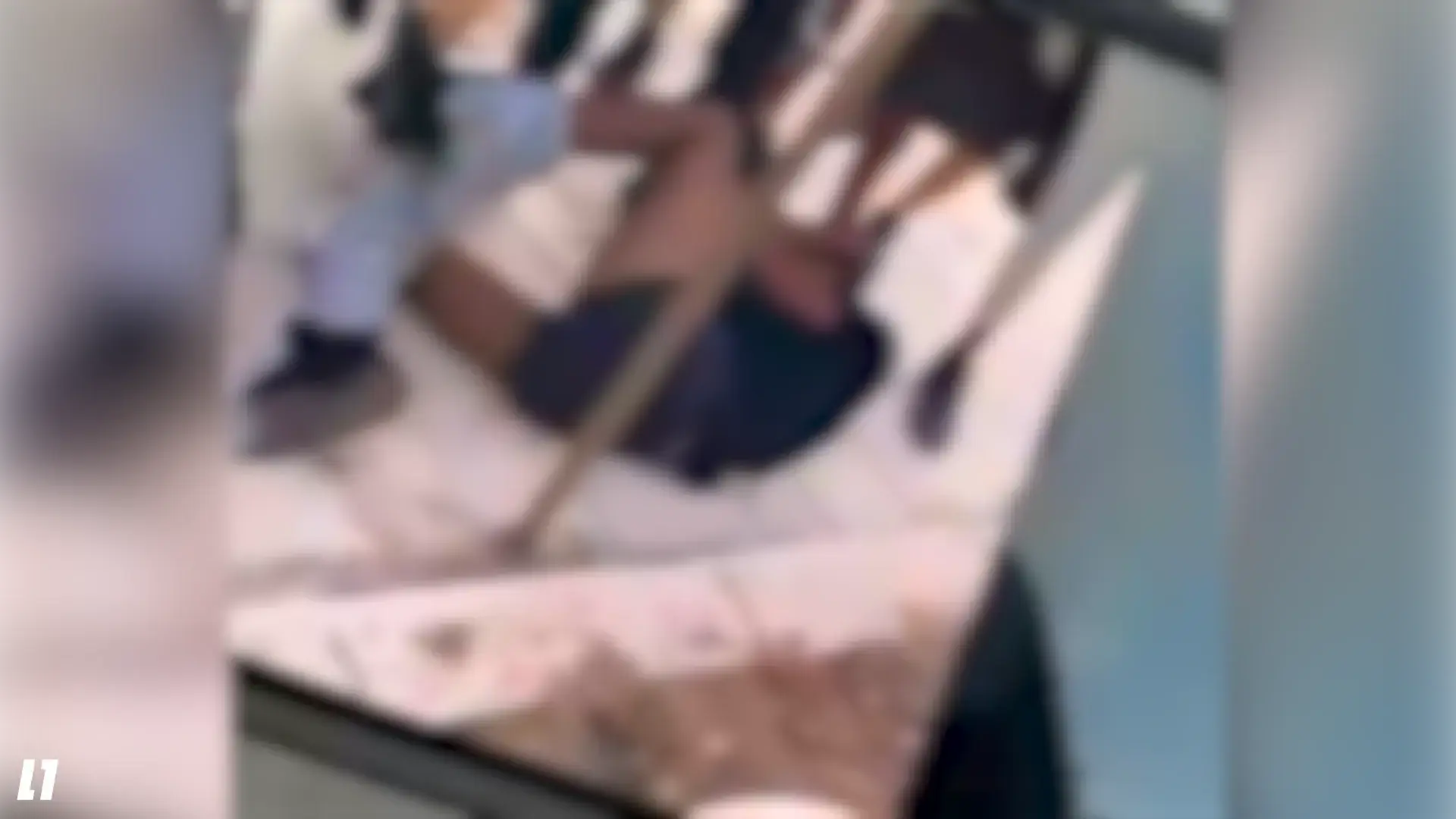 נער הוכה באלימות קשה בידי בני גילו, והובהל לבית החולים | תיעוד