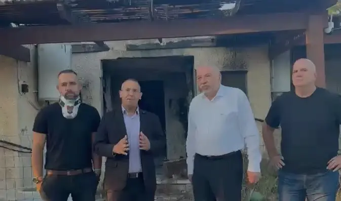 ליברמן עוקף מימין: "אני היחיד שמכיר את שיר בית"ר בעל פה"