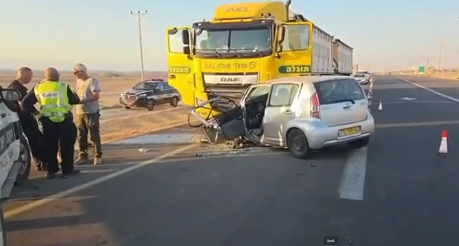 טרגדיה בדרכים: אישה בהריון מתקדם נהרגה בתאונה - התינוקת חולצה במצב קשה