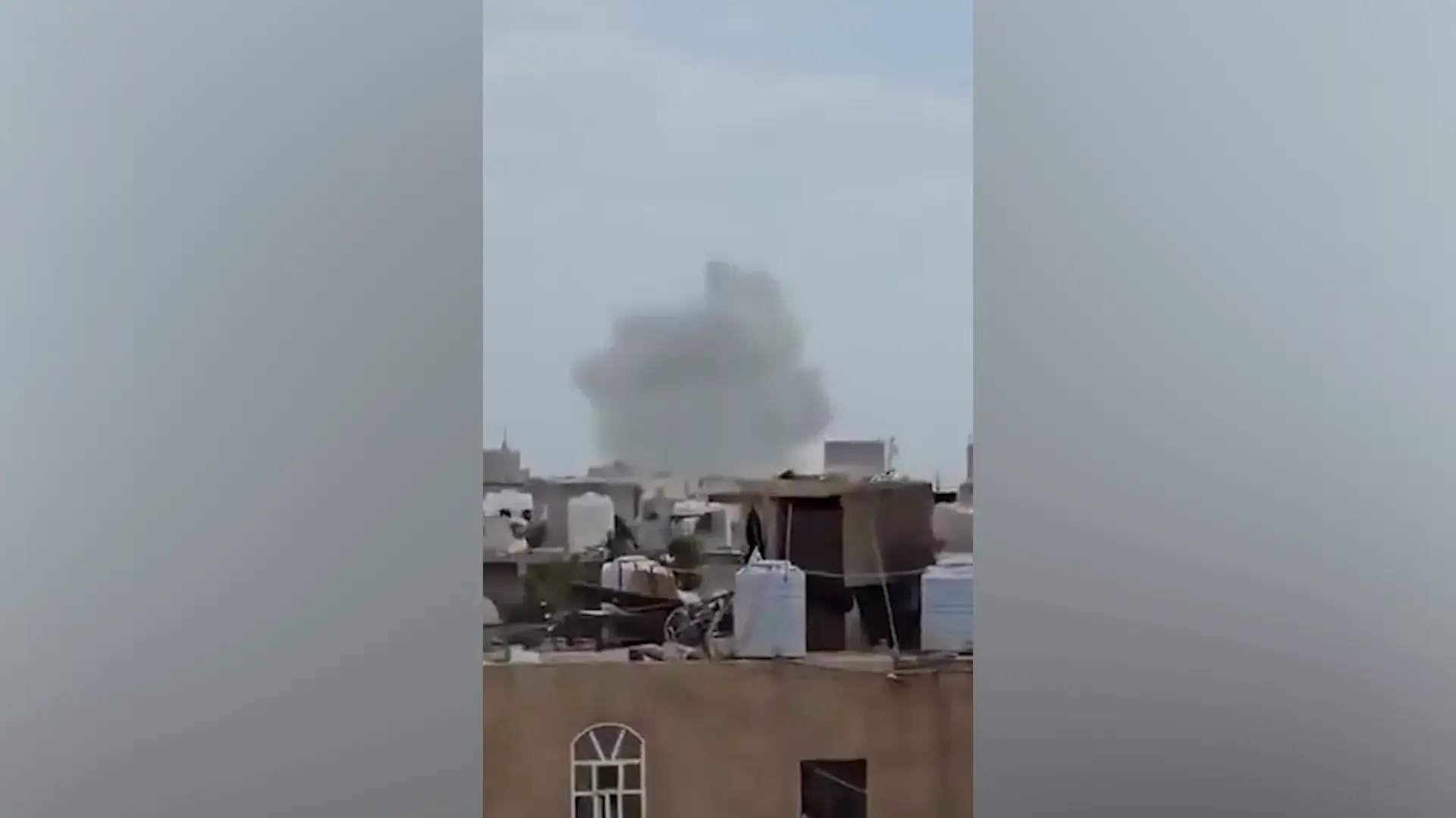 סעודיה תקפה את שדה התעופה בצנעא: "קץ שלב הפחתת ההסלמה"