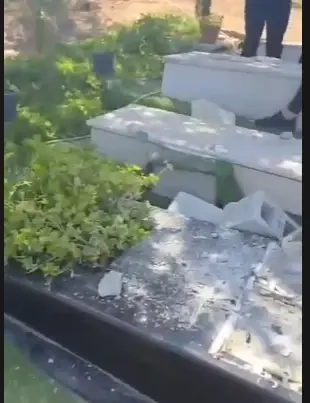 במהלך טיול לזכר בניהו מלט: ישראלים השחיתו בית קברות פלסטיני
