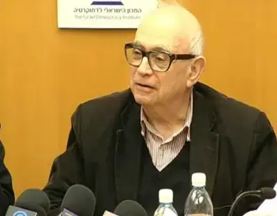 "מצטער שלא המלצתי לפטר את אולמרט"