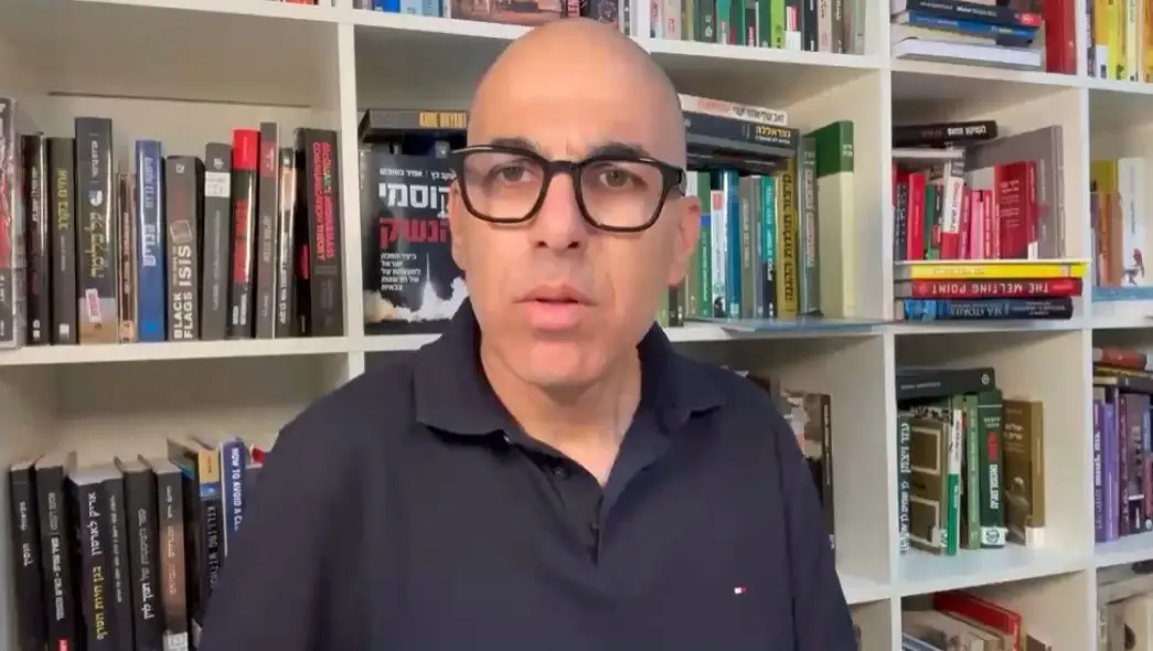 צפוף, מסוכן ובשתי שפות: המבצע האווירי חסר התקדים מעל ישראל נחשף