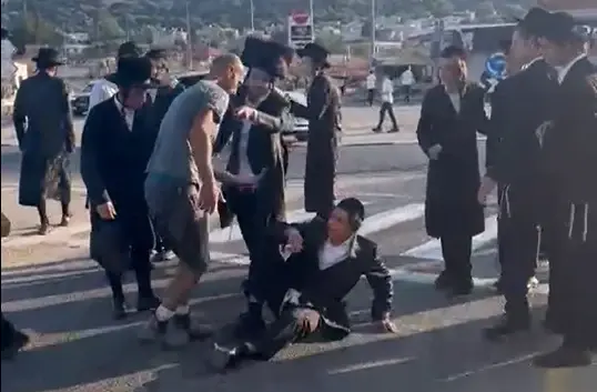 המדרכה הכשרה בטבריה: הפתרון של העירייה למניעת "מראות לא צנועים"