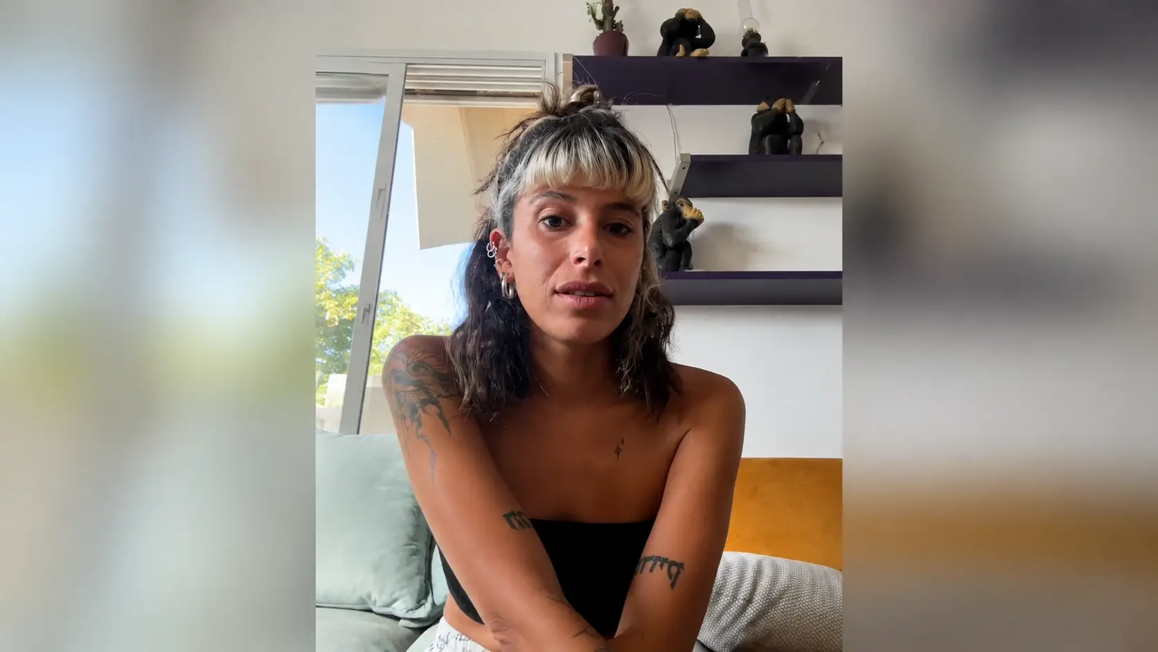 כוכבת "מזוודות ורודות" מגיבה לביקורת: "אל תאשימו אותי באונס"