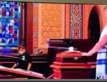תפילה תחת אבטחה: כך מציינים יהודים בעולם את ראש השנה