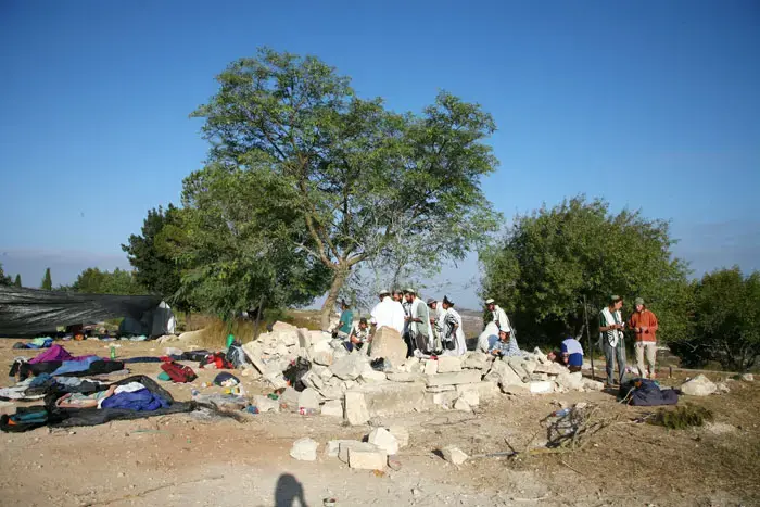 מתנחלי חומש: המשטרה פועלת באלימות נגדנו