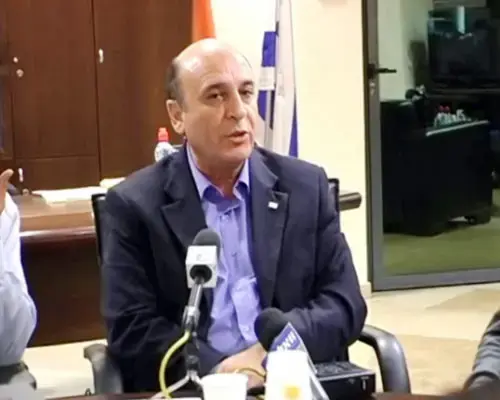 מופז: "להסיר את י-ם משולחן המשא ומתן"