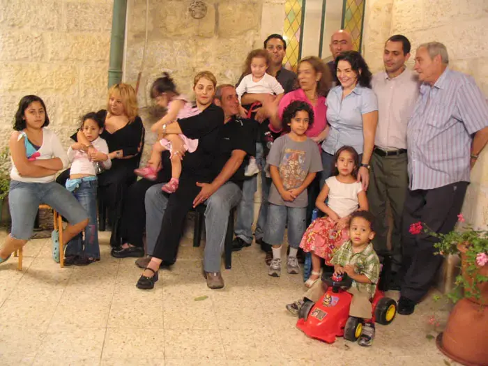 מיוחד: שישה אנשים, "שישים" למדינה