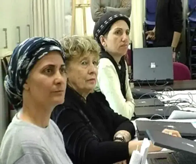 כבדי השמיעה מצמצמים פערים דיגיטלים