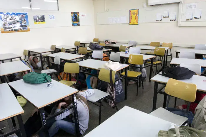 מיגון חלקי בנגב: "שיחפרו שוחות"
