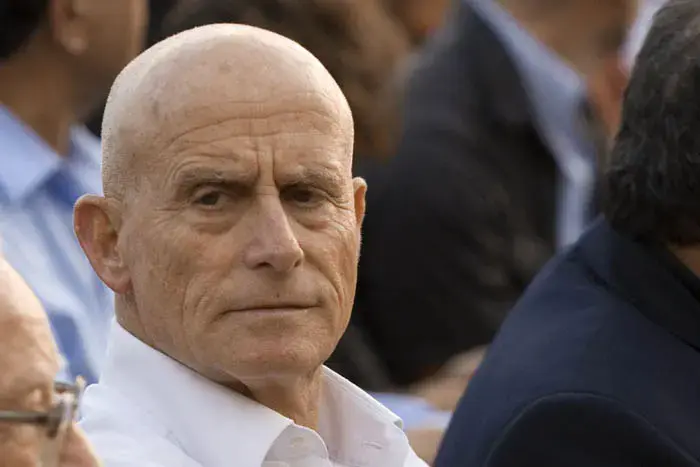 "עזיבת סנה - מכה קשה למפלגת העבודה"