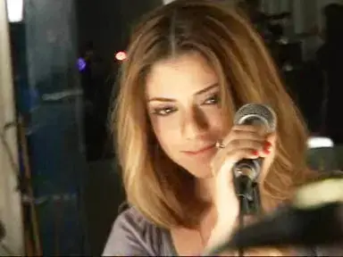 שיר בחזרה עם שירי מימון