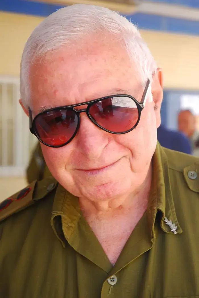 המבקר יבדוק את ההחלטה לפטר את בר-לב