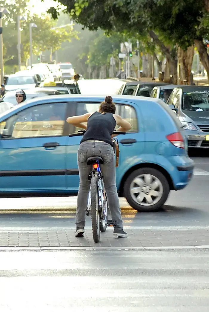 למען הסביבה ולמען טוסיק מוצק, נסו להתנייד באופניים