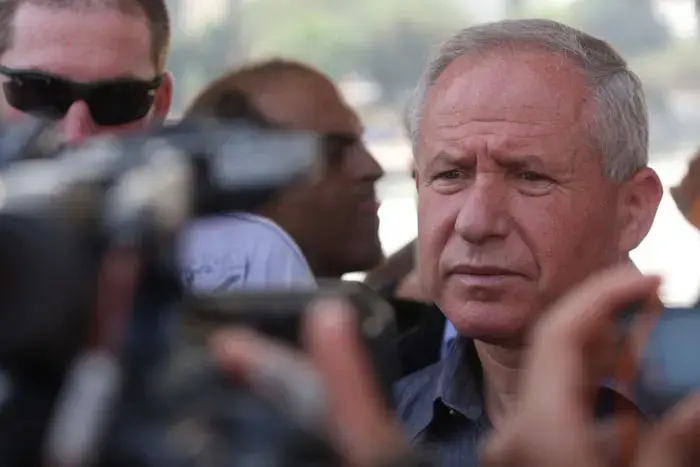 "להדיח את דיכטר והמפכ"ל בגלל בר-לב"