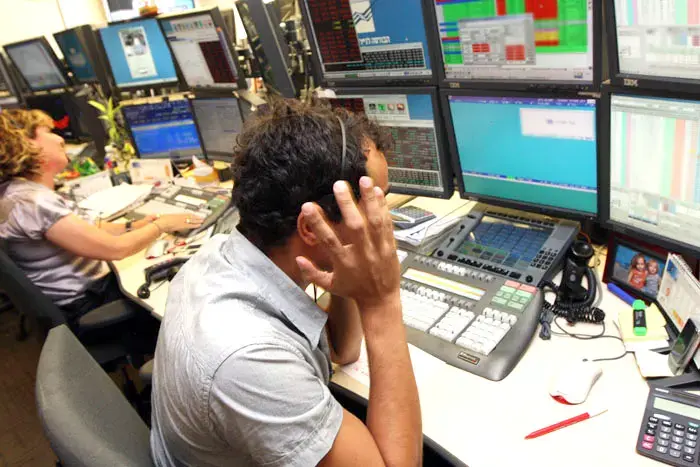 בורסות ערב צונחות: מצרים קרסה ב-16.5%