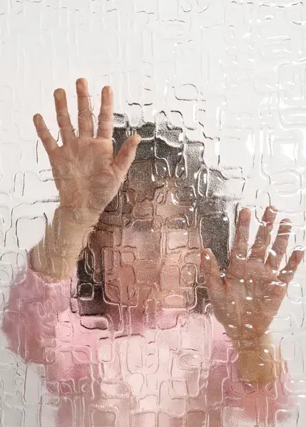 סב חשוד במעשה סדום בחברתה של נכדתו