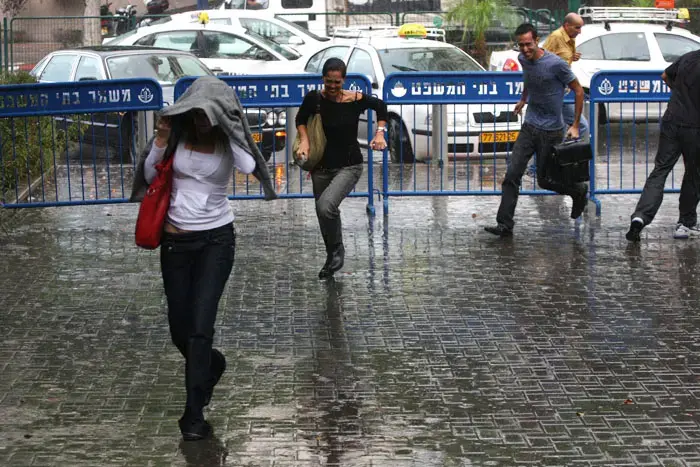 הגשם הגיע ואיתו הפקקים הגדולים