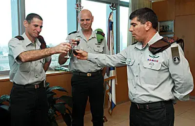 מתנחלים איימו, מפקד האוגדה ביטל את הביקור