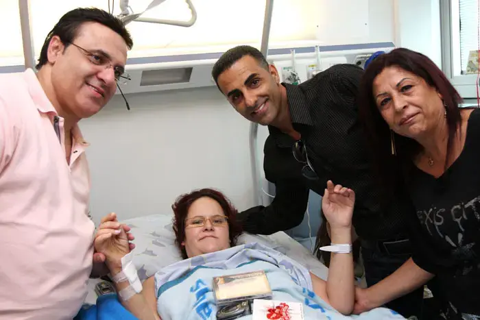 הזמר סאטלוס חגג למלי יזדי יום הולדת
