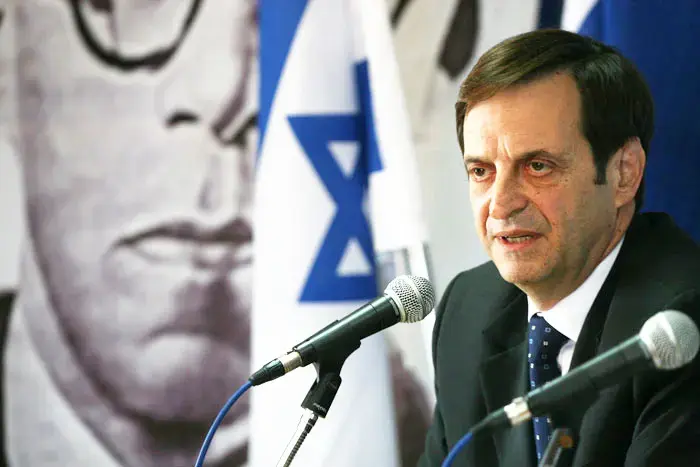 מרידור: "קל לשבת בהאג ולתת לנו עצות"