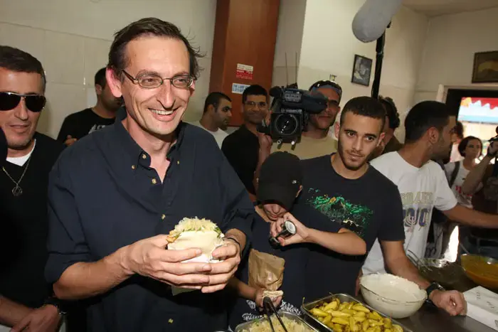 היום בוואלה! LIVE: דב חנין