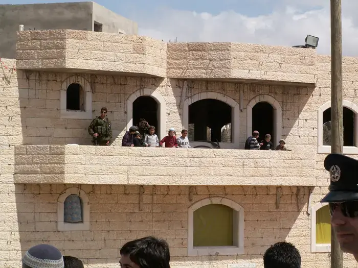 2 מתנחלים תקפו שוטר בחברון ונעצרו