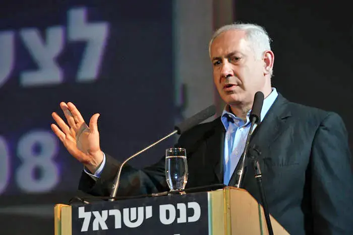 תנופת הימין נמשכת