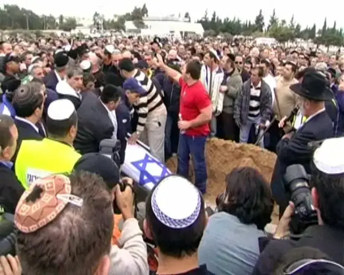 שניים מהרוגי הרקטות הובאו למנוחות
