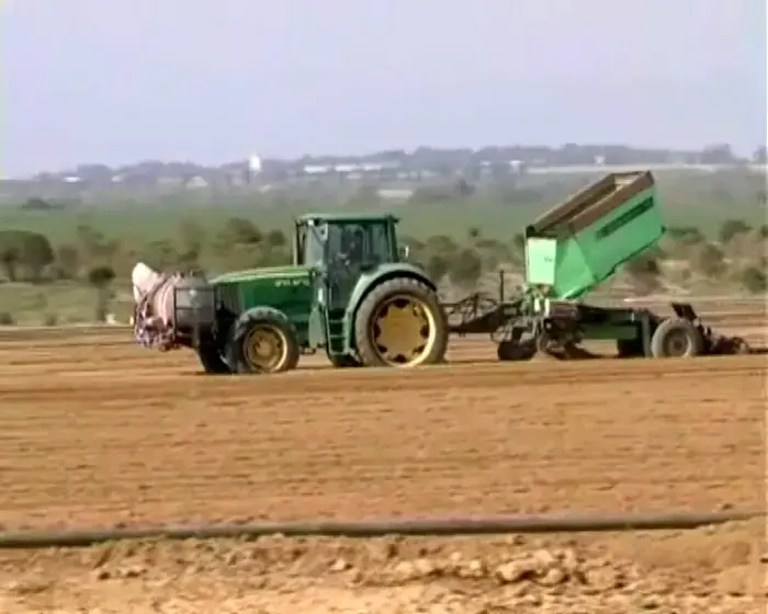 חקלאי הדרום נלחמים בממשלה ולא רק בחמאס