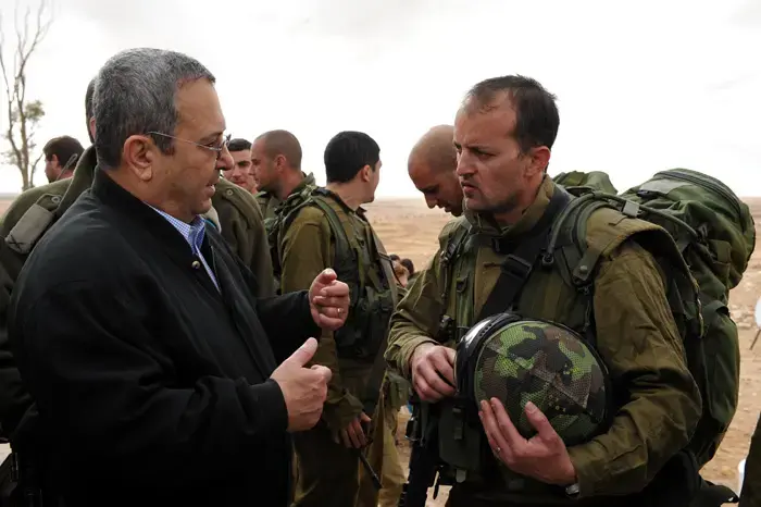 קצינים שהשתתפו בלחימה יקבלו הגנה משפטית