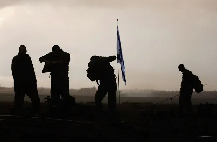 חייל המואשם בביזה השיב את הכסף