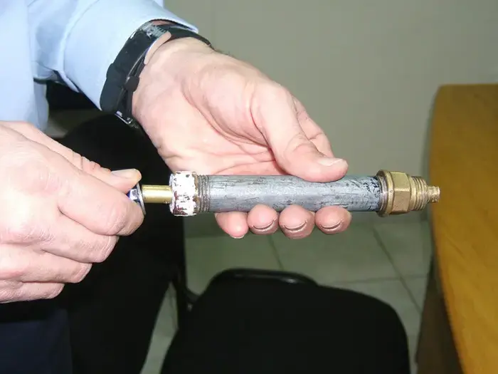 חשד: נערים בצפון ייצרו אקדחים מאולתרים