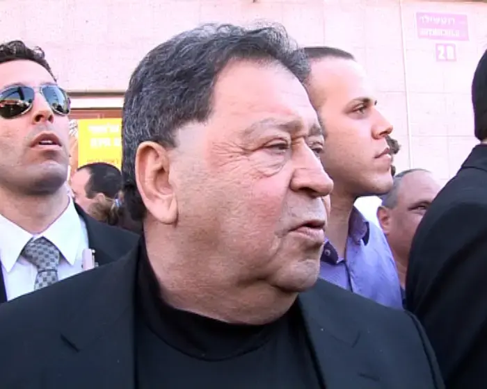 אהוד ברק מנסה להיות סחבק