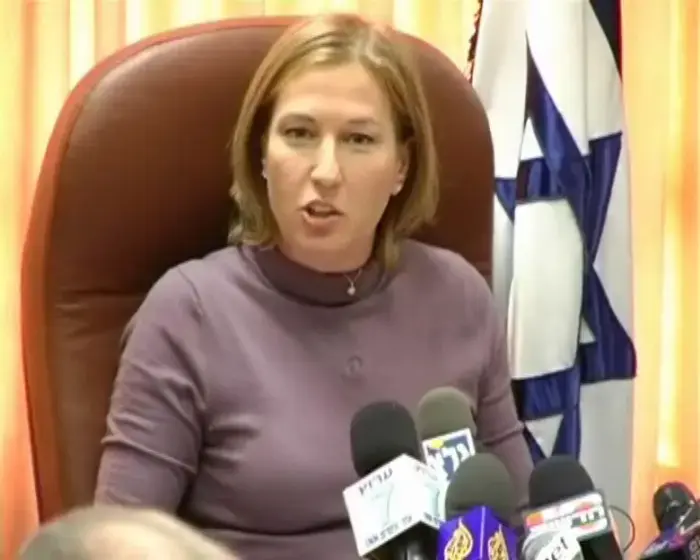"לבני עושה ניסיון נואש להשפיע על הנשיא"