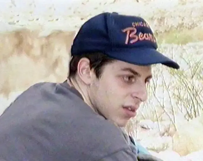 שלוש שנים, שני מכתבים וקלטת שמע אחת