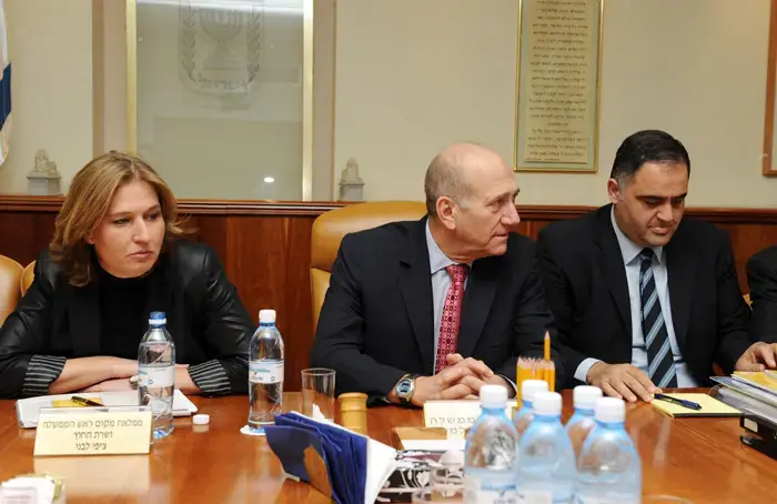 לבני: "הפגיעה ביחסי החוץ של ישראל מצערת"