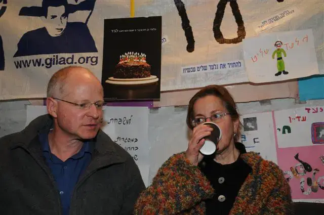 נעם שליט ינסה לקדם בארה"ב את שחרור גלעד