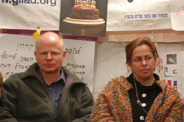 אביבה שליט: להחזיר את גלעד בלי היסוסים