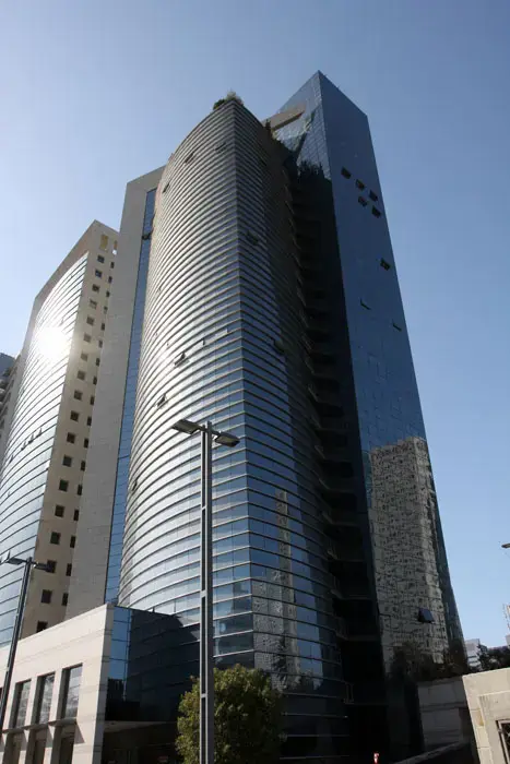 אין אור בקצה המגדל