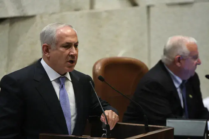 "אני אנווט ואוציא אותנו מהמשבר"