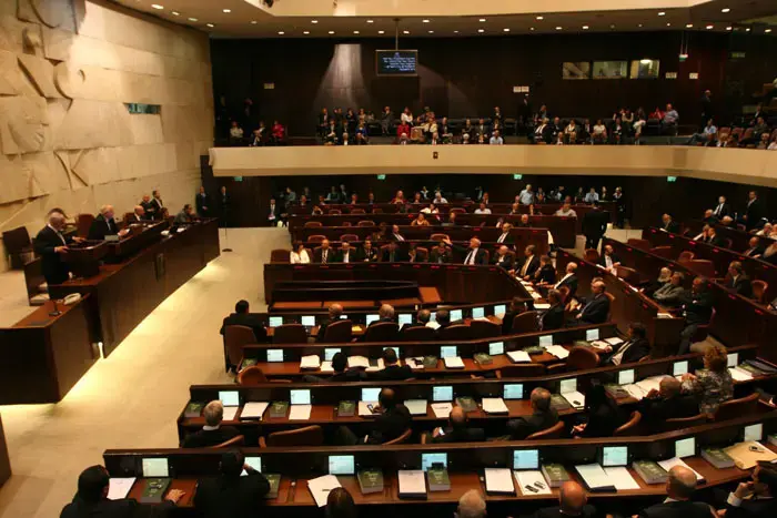 תרגיל העורף: מנכ"ל הולך לאיבוד דרך הכנסת