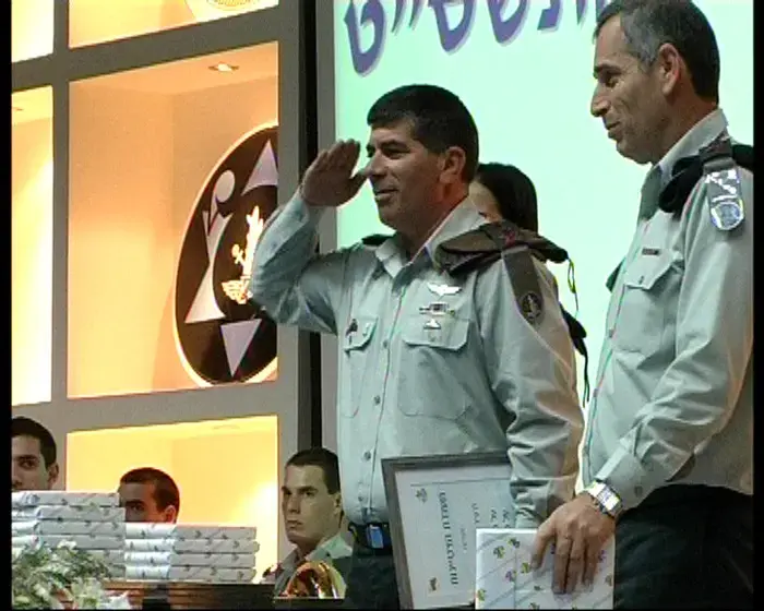 רגע נחת לנגדים: חלוקת פרסי הצטיינות